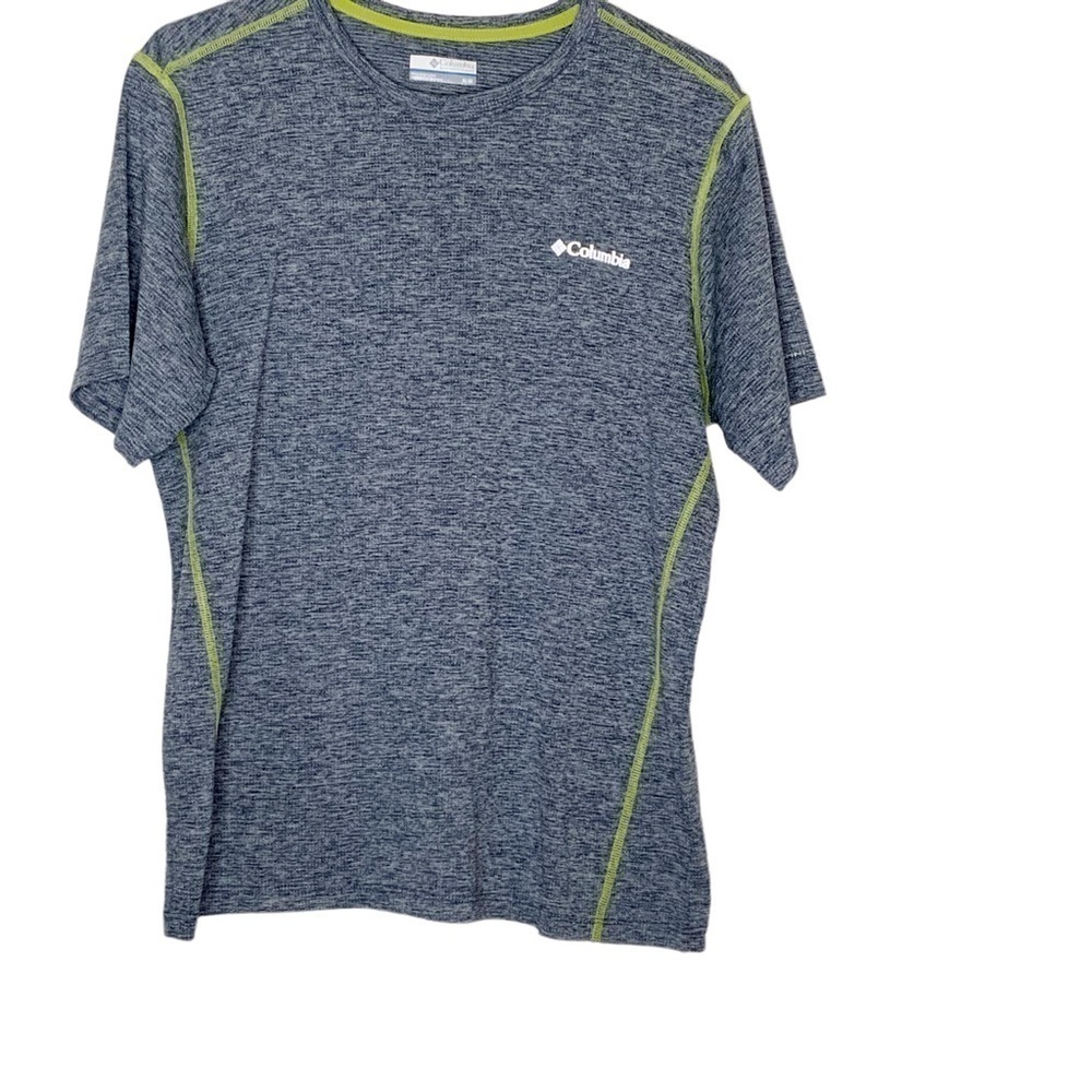 Columbia grey short sleeve tee. Size M